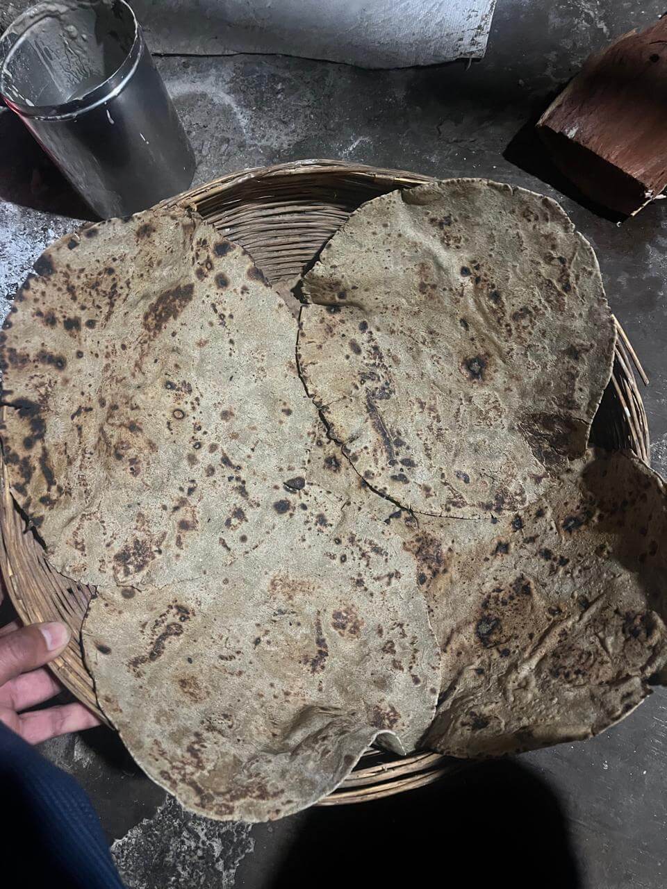 चूल्हेवरची बाजरीची भाकर
